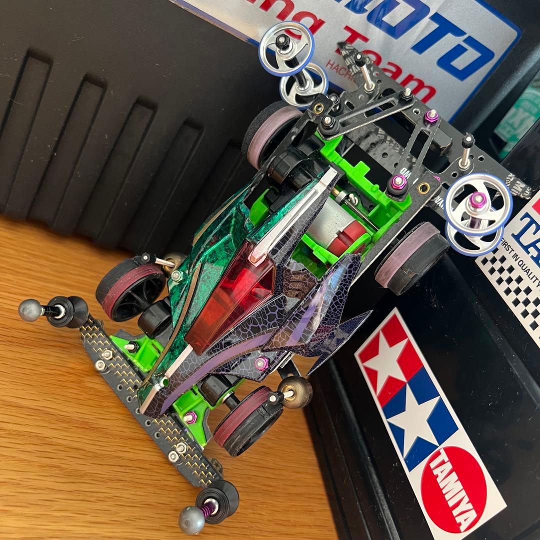 ■ミニ四駆　完成品　加工　アバンテ　仮面ライダーダブル　サイクロン・ジョーカー風