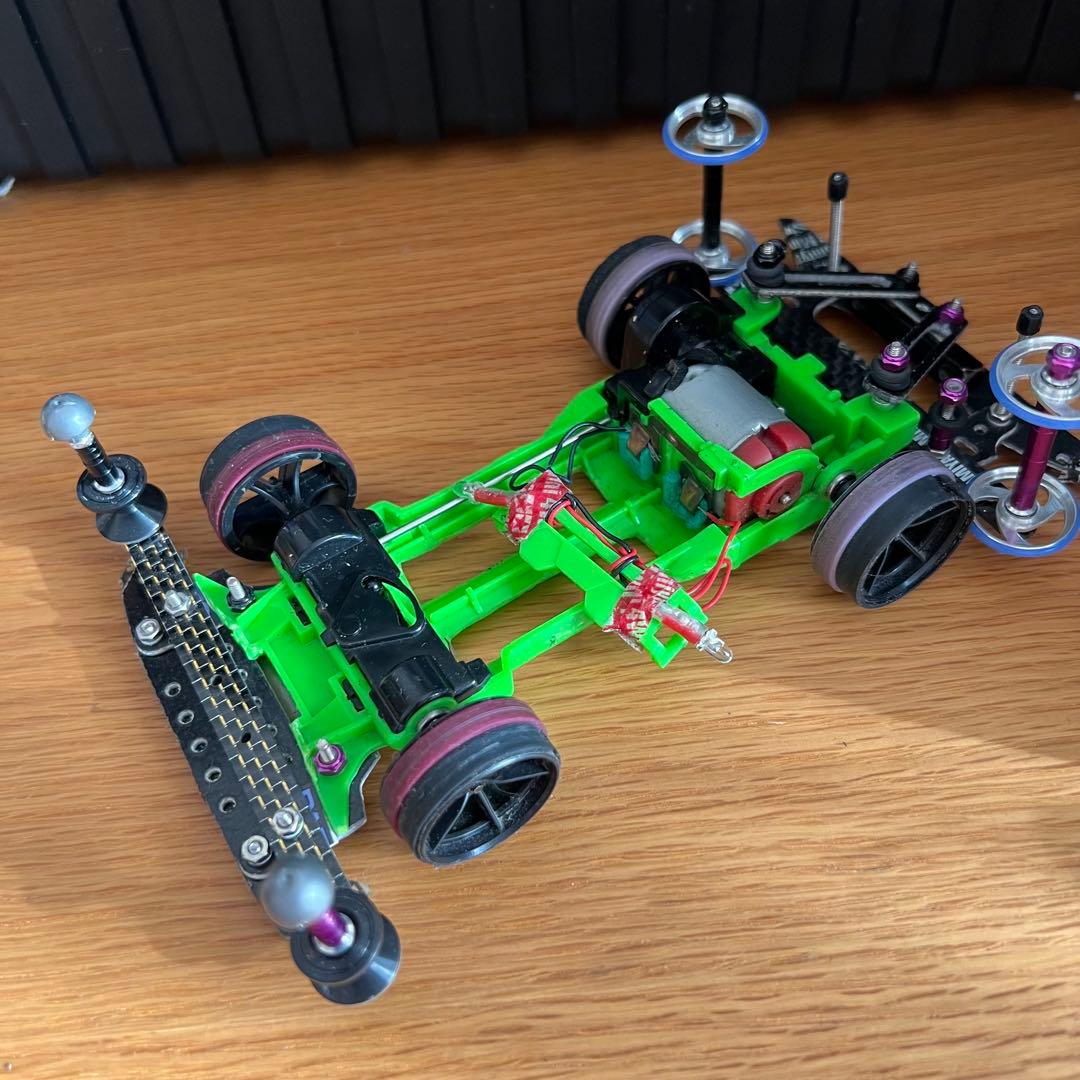 ■ミニ四駆　完成品　加工　アバンテ　仮面ライダーダブル　サイクロン・ジョーカー風