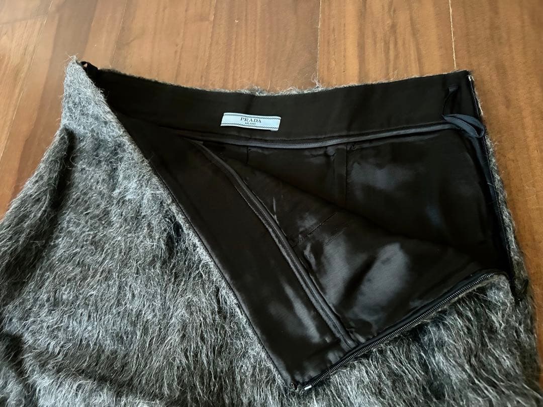 プラダPRADA グレー　アルパカスカート