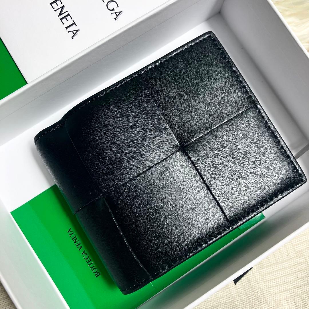 【未使用級】現行モデル ボッテガヴェネタ 二つ折り カセットIC搭載