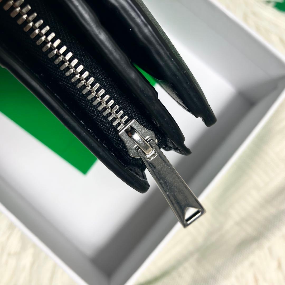 【未使用級】現行モデル ボッテガヴェネタ 二つ折り カセットIC搭載