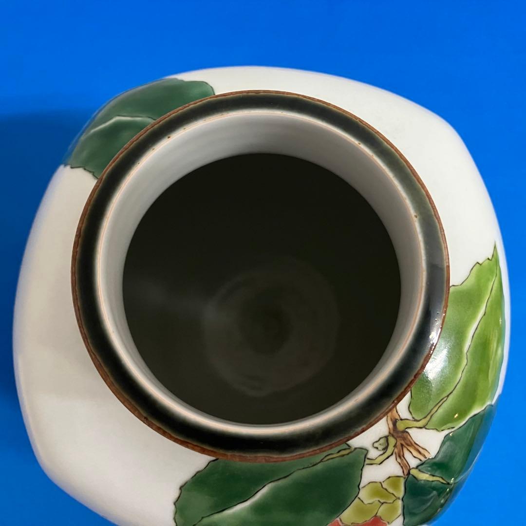 廣瀬義之作　色絵椿乃図　花瓶