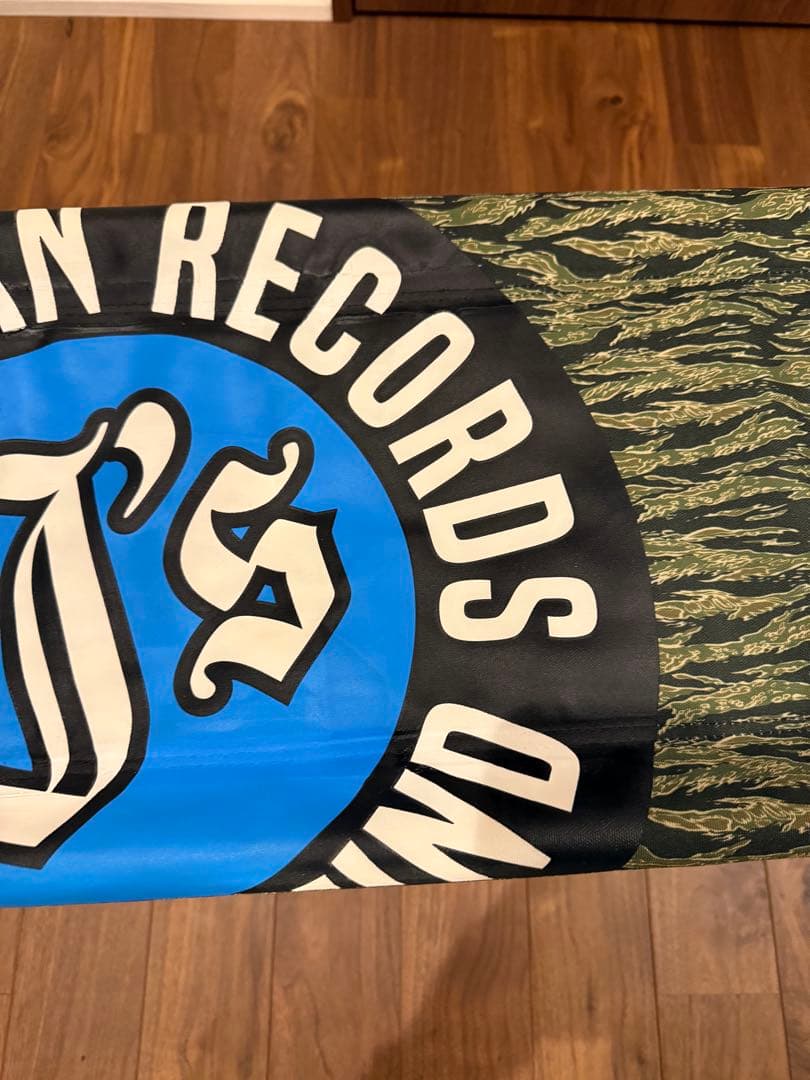 ミュージシャン JSF x Manhattan Records Bench