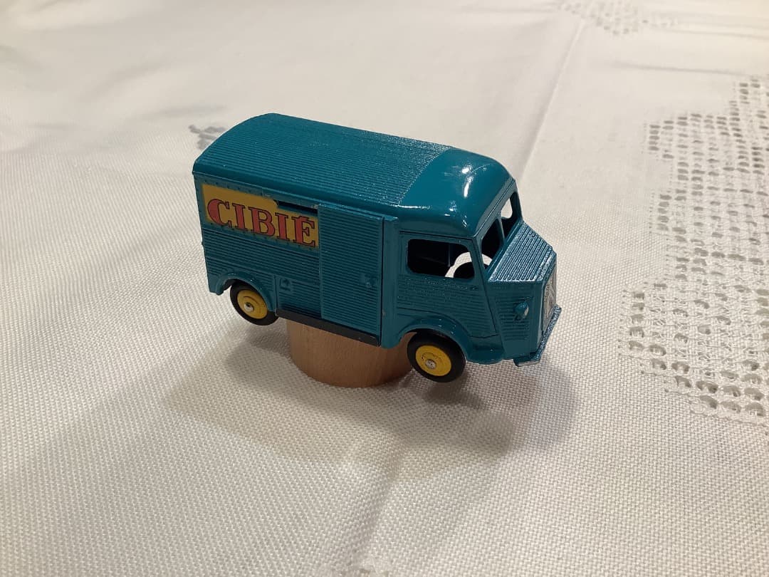 美品　激レア 仏製　DINKY TOYS CITROEN1200kg ミニカー