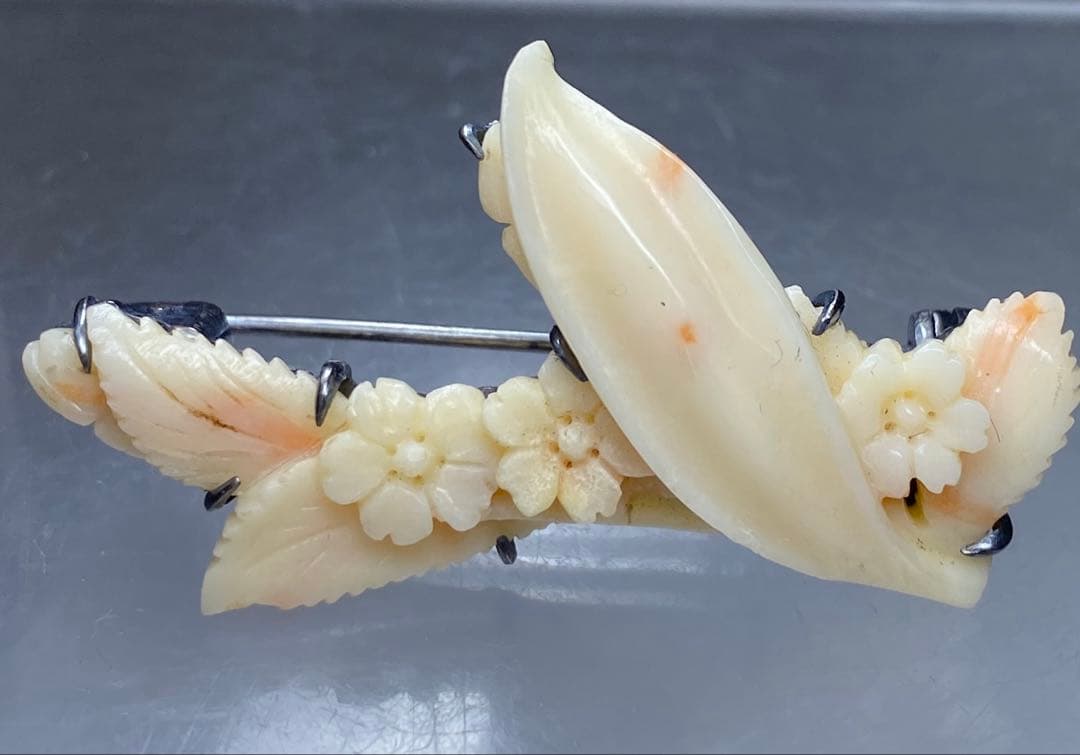 本赤珊瑚　ブローチ　帯留　50g トヒチ 東な7-0215☆2F