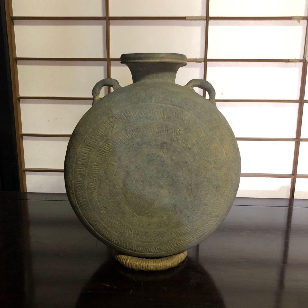 蔵の中にあった須恵器扁壺木箱付き