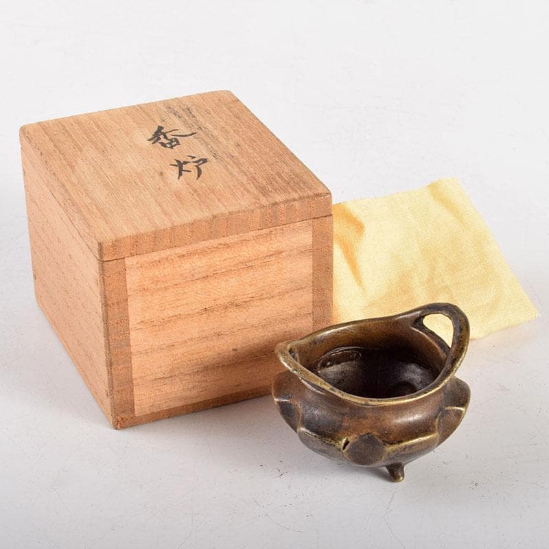 中国　古銅宣徳銅　宣款　三足沖耳爐　香炉　時代箱付　M　R4946