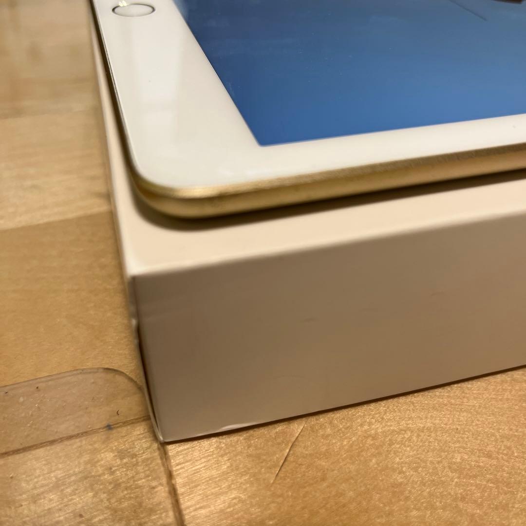 Apple iPad ゴールド 本体　第5世代　128GB