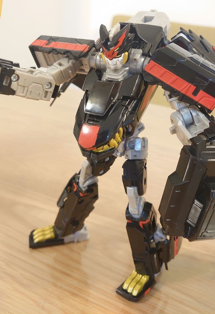 ☘️　新幹線変形ロボ　シンカリオンＺ　ダークシンカリオン