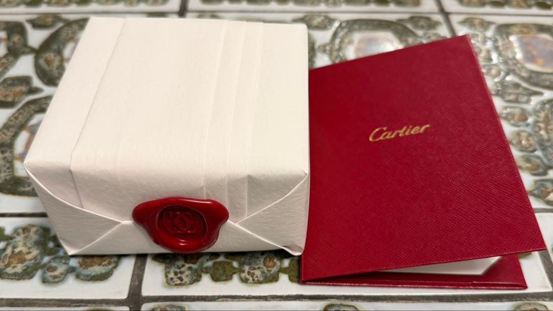 新品未開封・Cartier D'Amour Earrings ホワイトゴールド