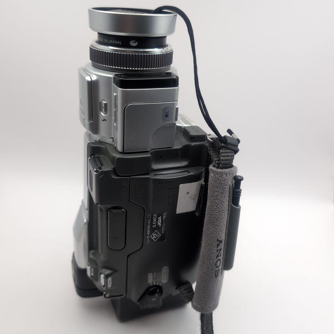 ソニー ハンディカム DCR-TRV70 【動作品・美品】充電器、バッテリー付