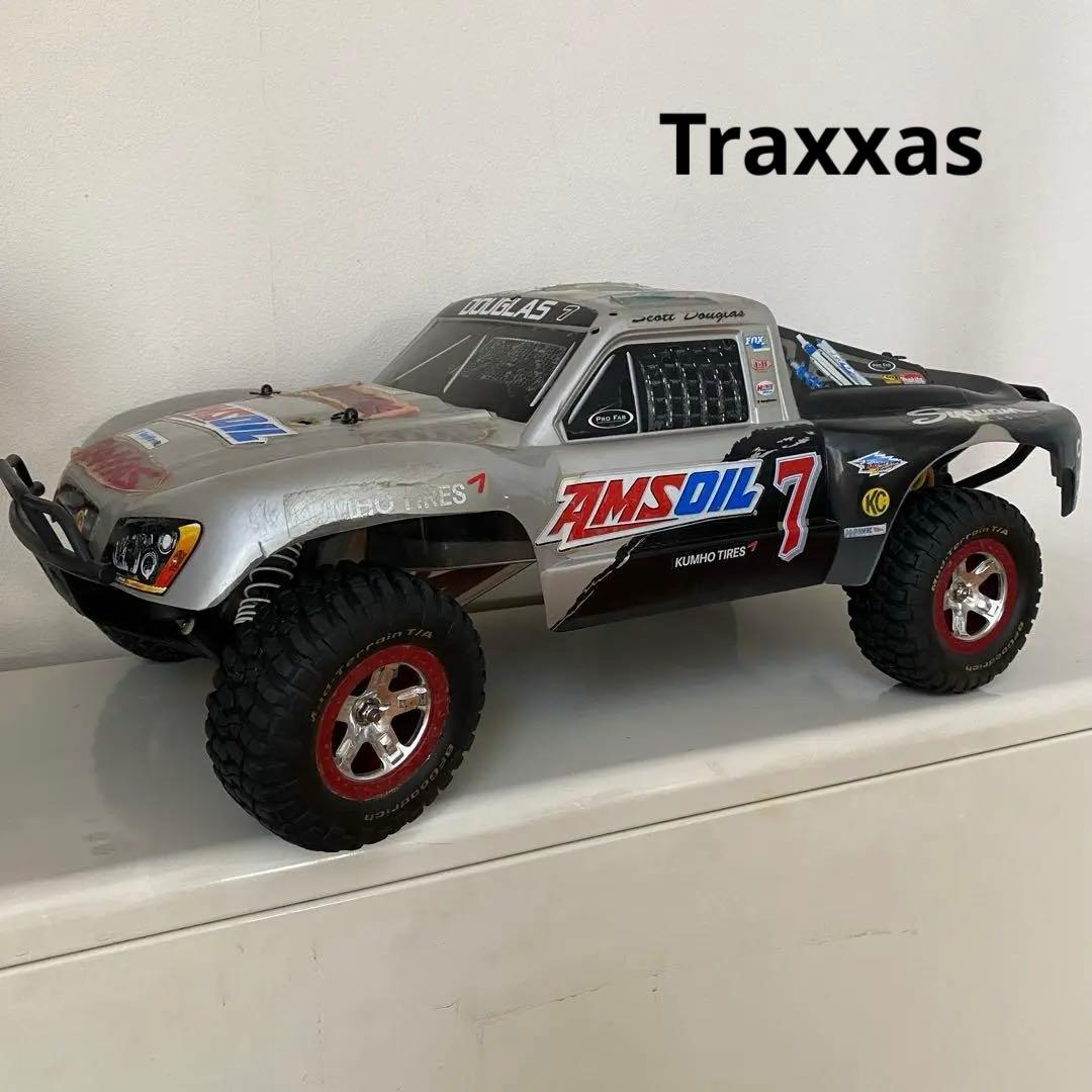 トラクサス Traxxas 1/10 スラッシュ　2WD ラジコンカー