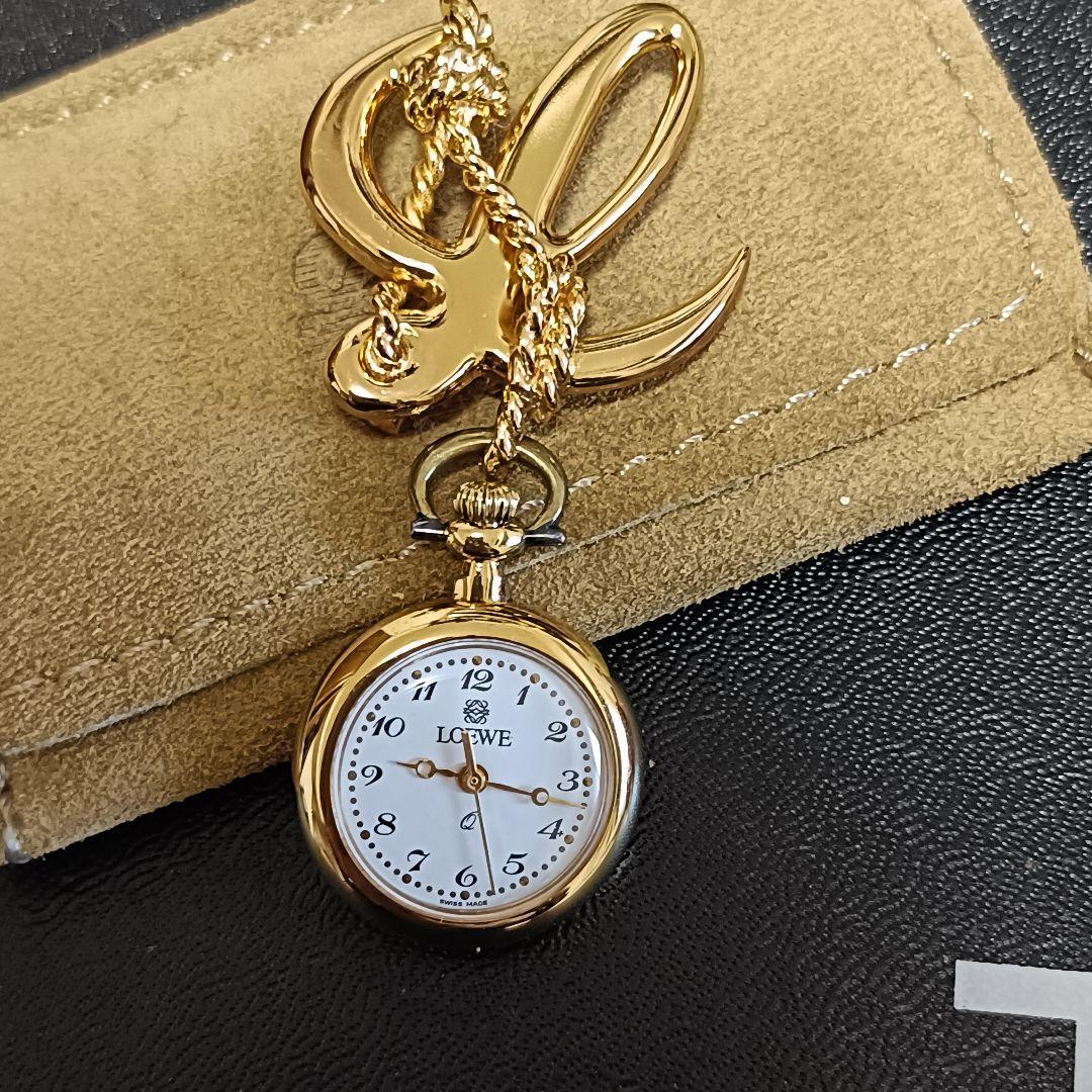 ロエベ　時計　ブローチ　ロゴ　ゴールド　付属品あり