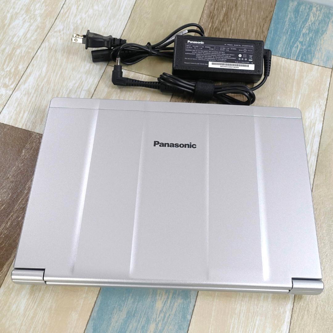 極美品のバリ速モバイル✨１１世代コアｉ７に超高速ＳＳＤ５１２ＧＢ＆１６ＧＢメモリ