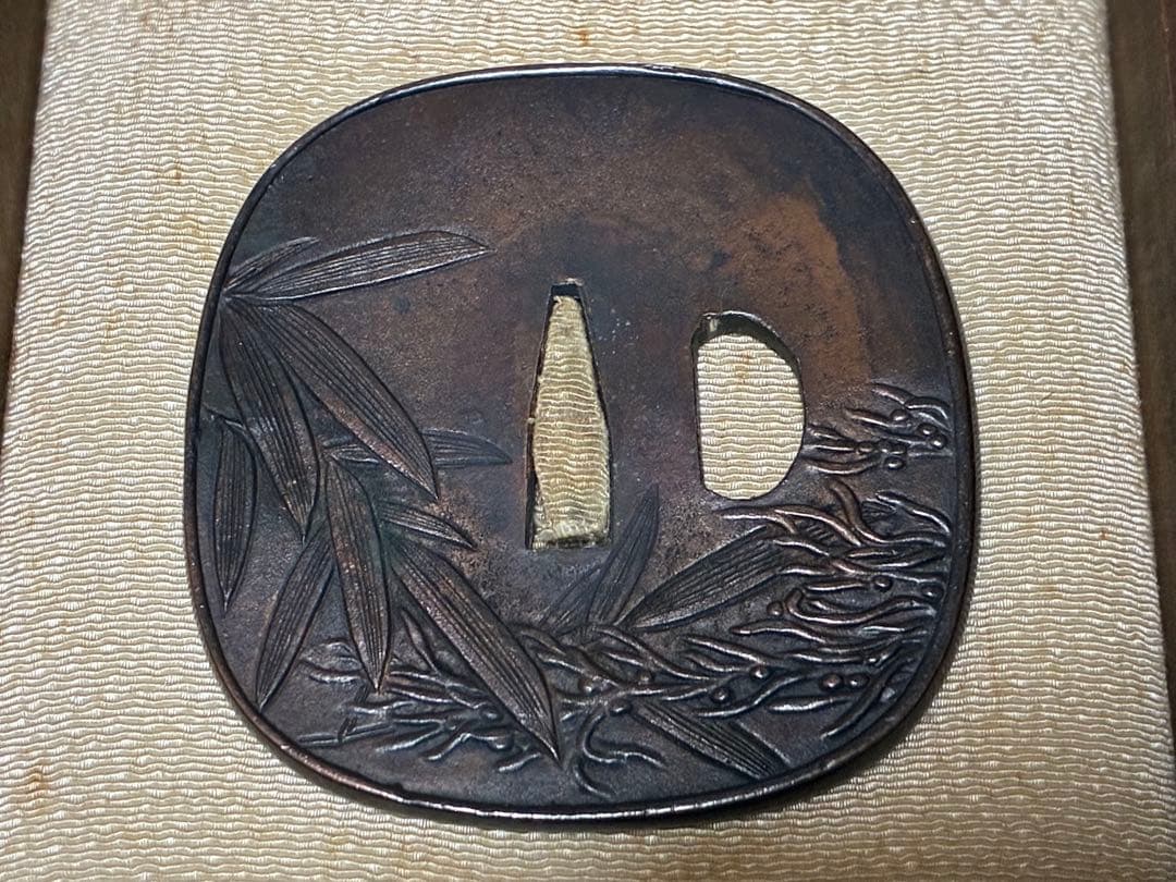 銅製 海老 笹 象嵌 鍔(つば) 刀 時代物 箱入