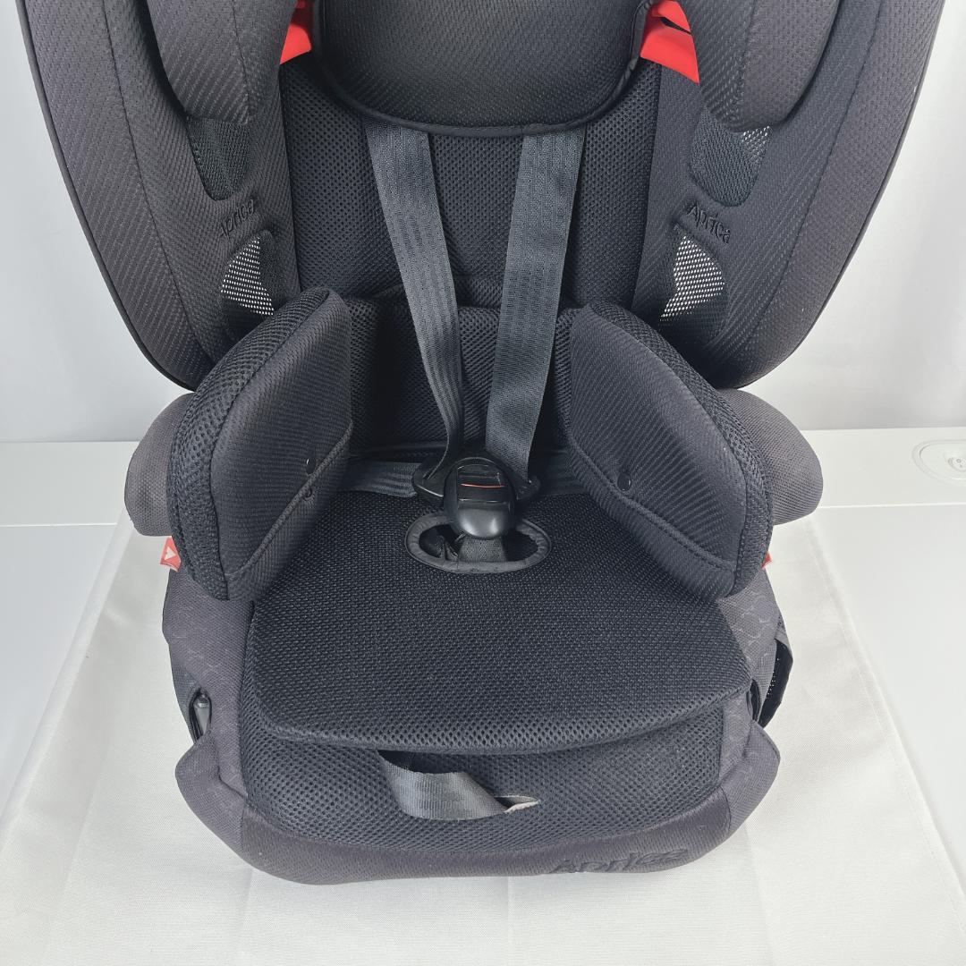 美品☘️ アップリカ　ジュニアシート　 エアグルーヴプラス　ブラック