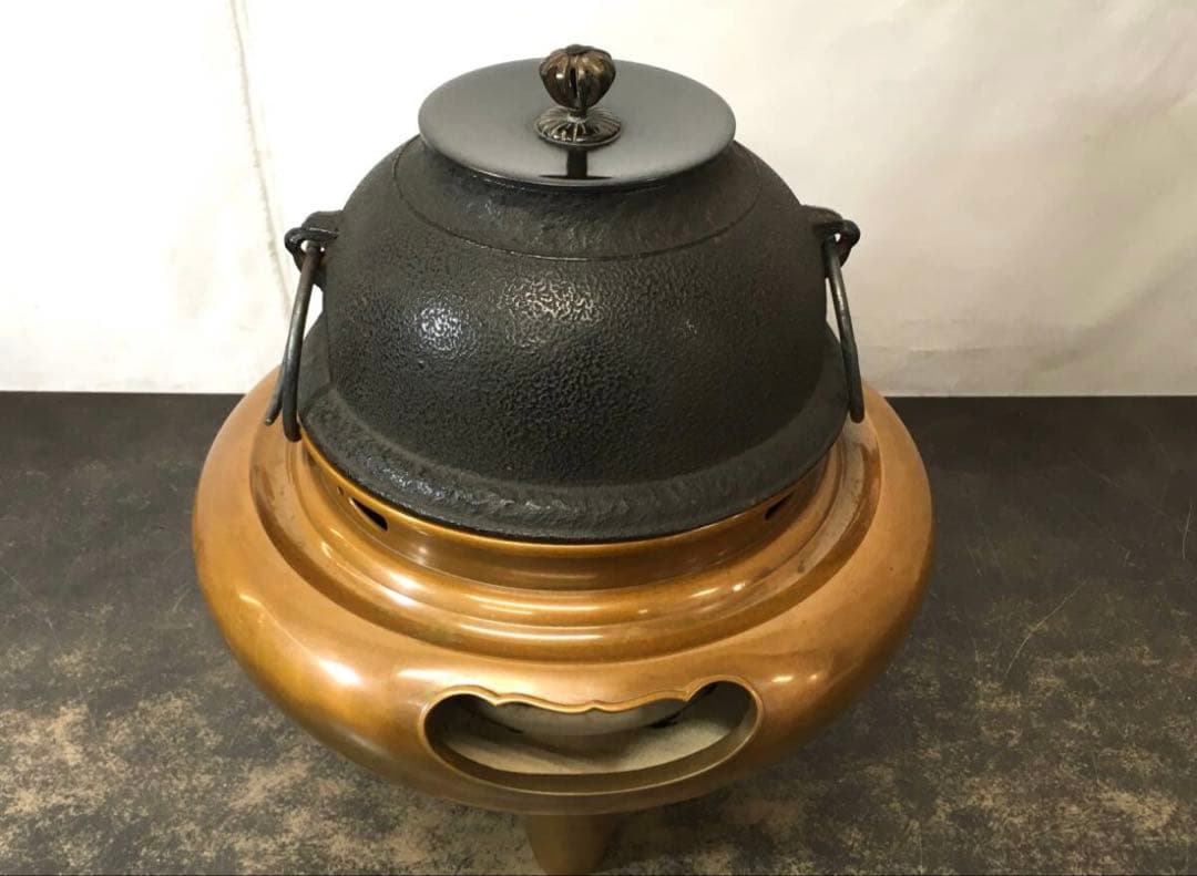 鉄釜 鉄耳環 風炉　灰付 茶道具 共箱付