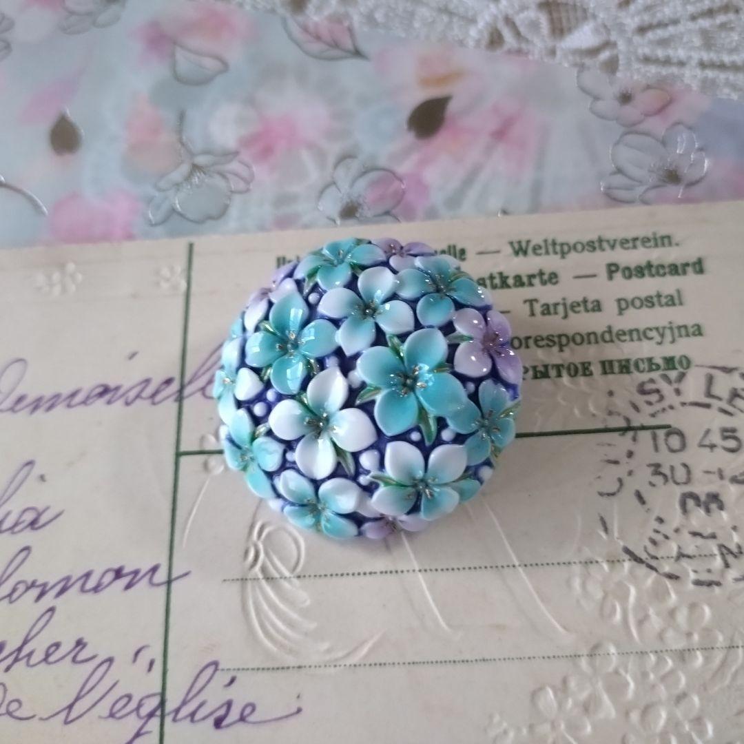 日本製ヴィンテージ　俊兼　トシカネ　有田焼　焼き物　ブルーフラワー　花　ブローチ