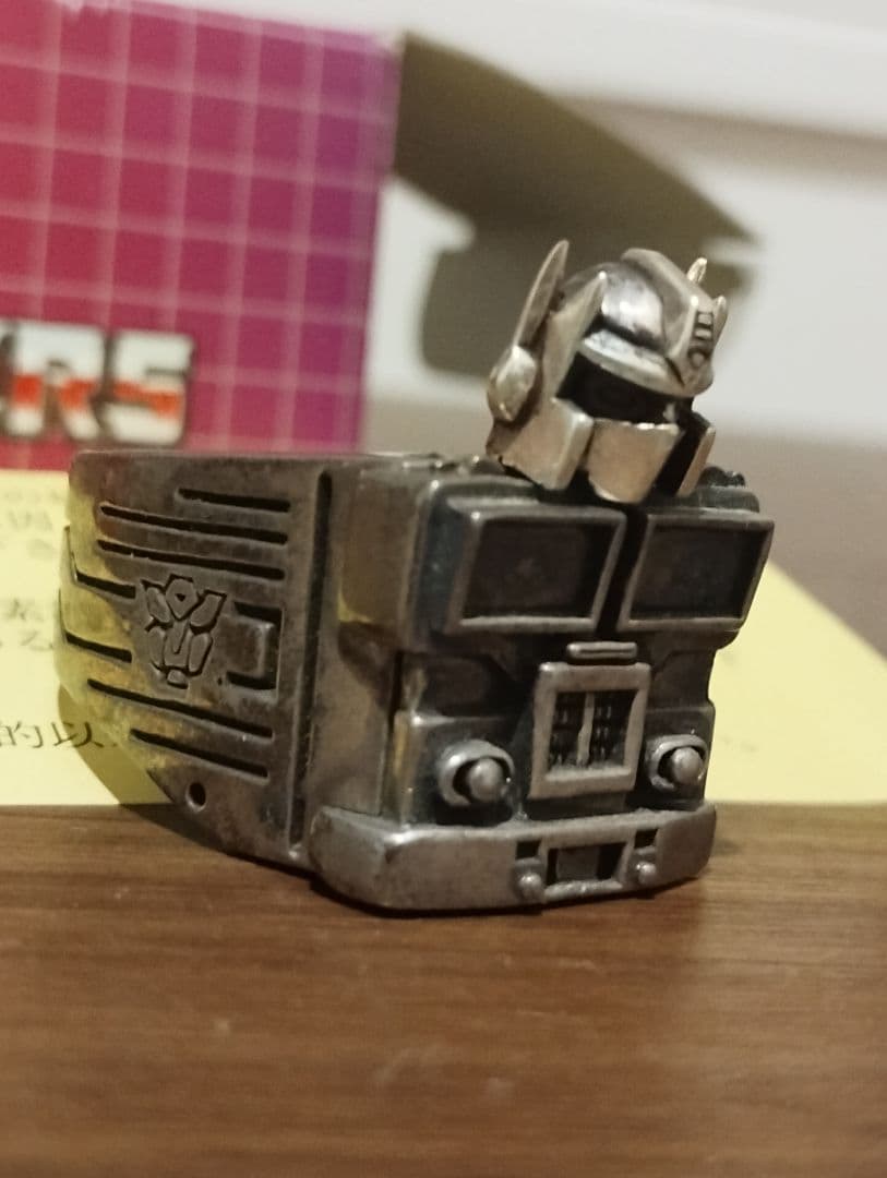 トランスフォームリング ボットコンジャパン2002　コンボイリング　オプティマス