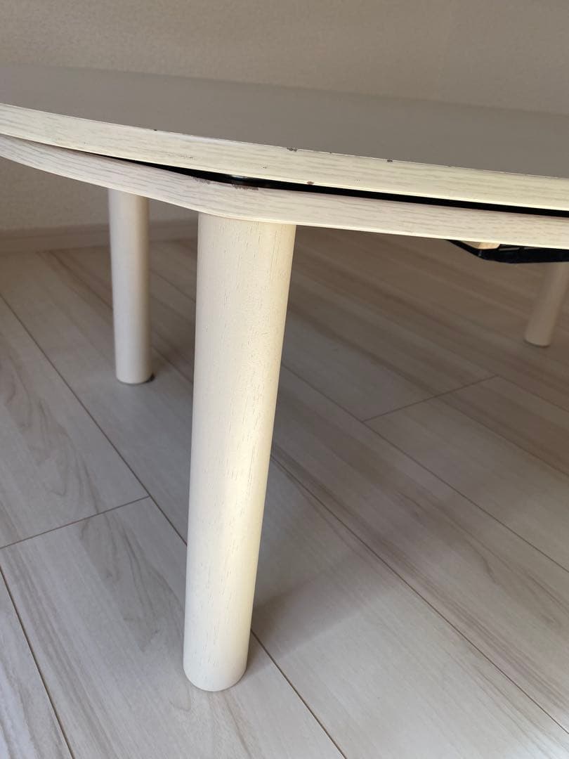 楕円形リビングこたつ　ニトリ