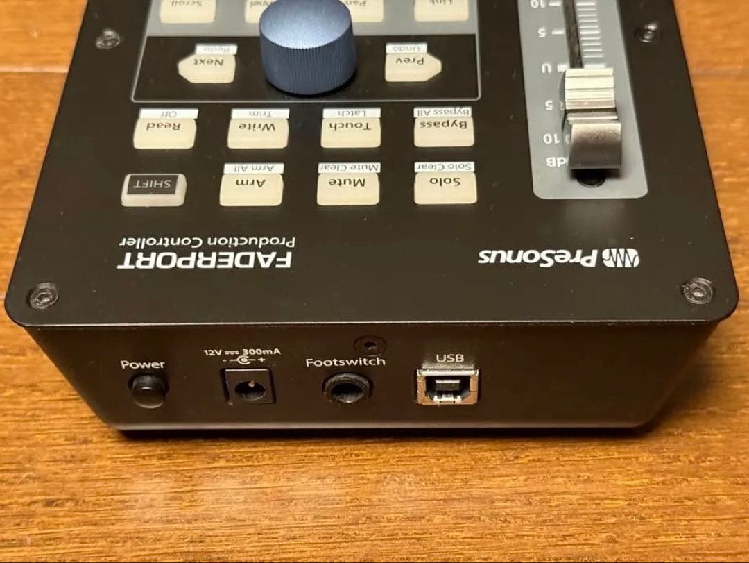 PreSonus FaderPort コントローラー