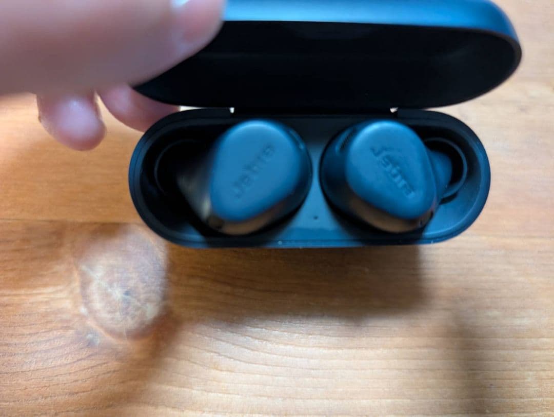 美品 Jabra Elite 8 Active ワイヤレスイヤホン 付属品未使用