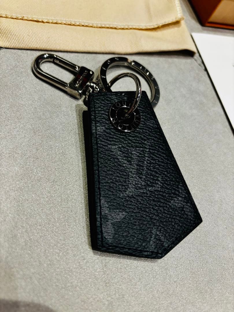 Louis Vuitton レザーキーケース アンシャッペ ダミエ グラフィット