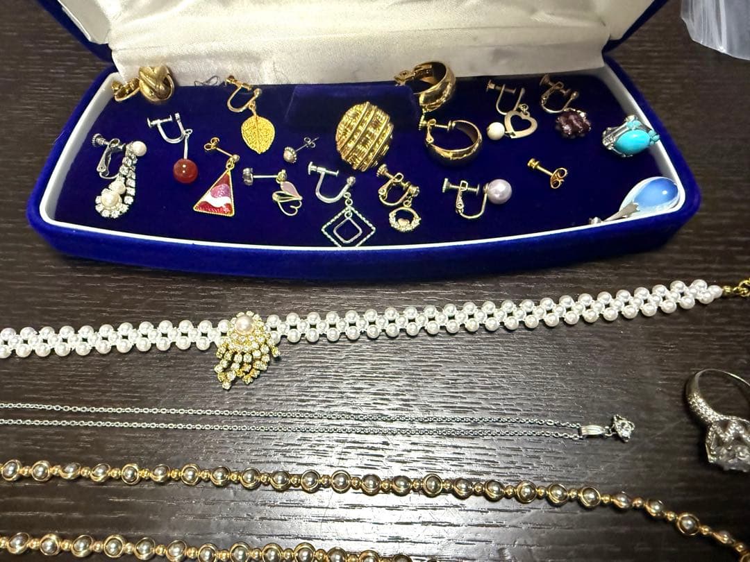 R*a様 アクセサリーセット ネックレス イヤリング　遺品整理　刻印あり