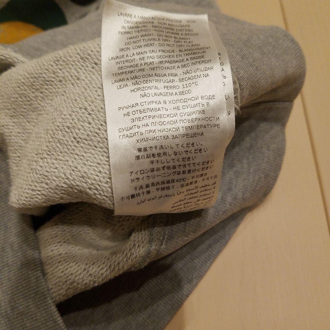 売り切りたいのでお値下げGUCCI グレー ロゴ トレーナー