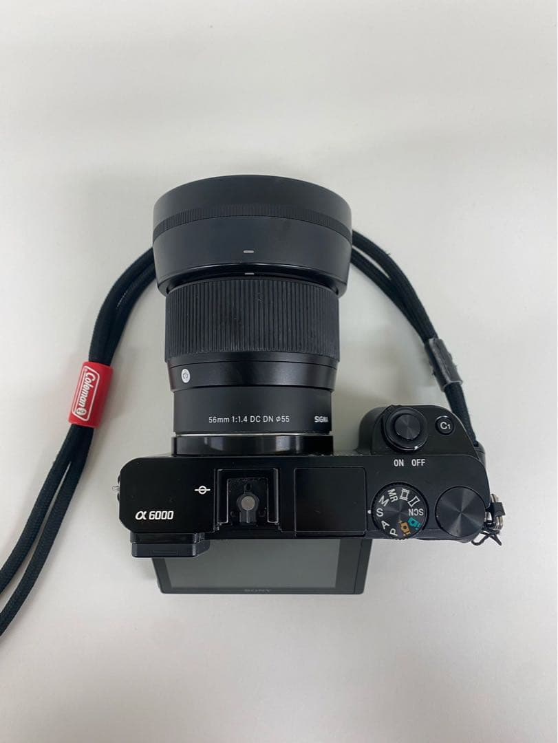高性能一眼カメラSONY α6000＋SIGMA 56mm F1.4レンズセット