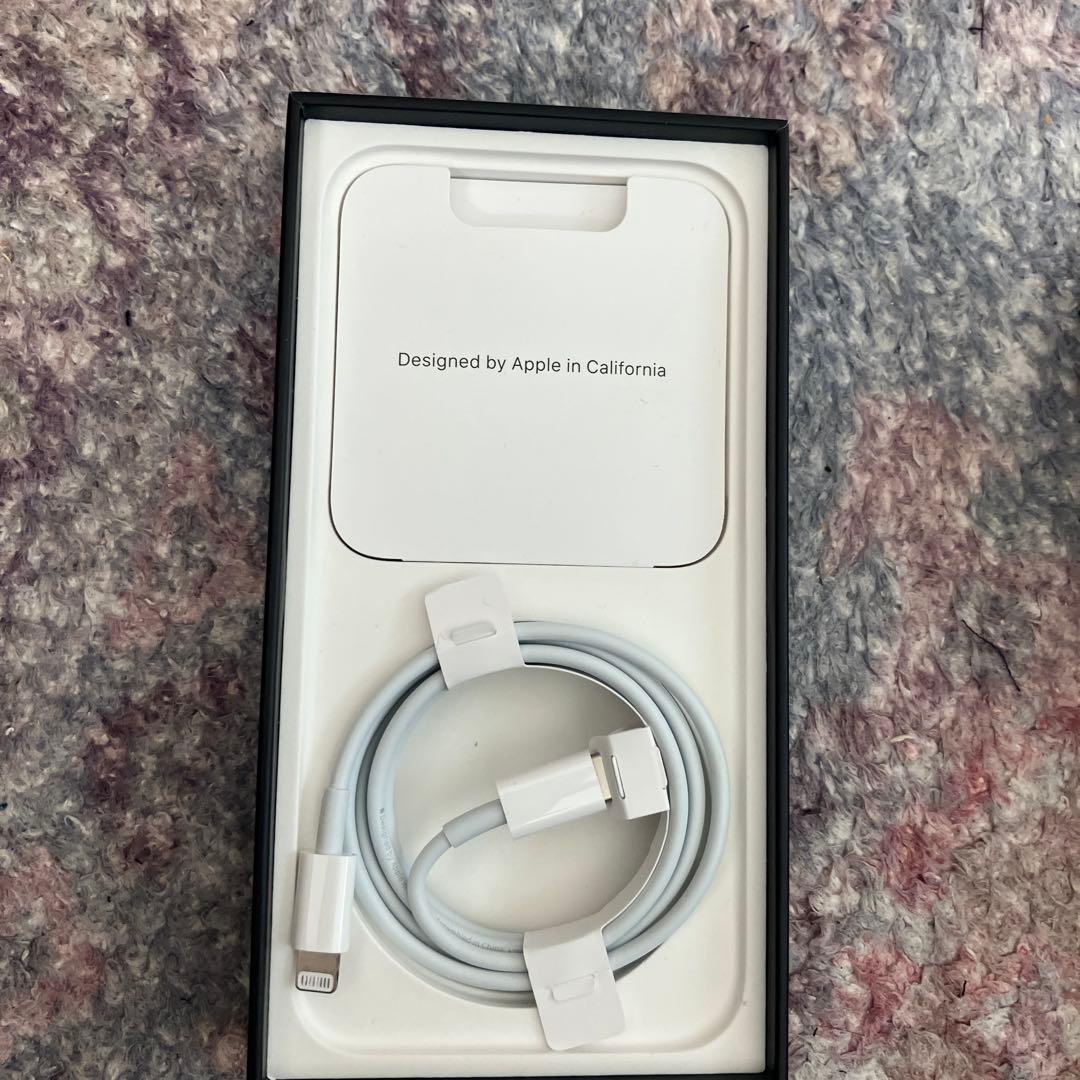 お客美品　iPhone13PRO 128 カバーおまけ