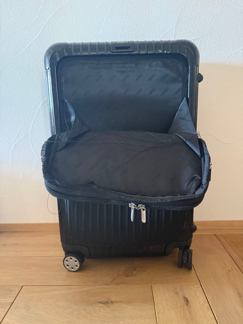 【訳あり】RIMOWA SALSA DELUXE HYBRID 廃盤