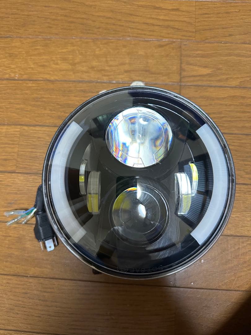 7インチヘッドライト一式とサービス品　バイク用