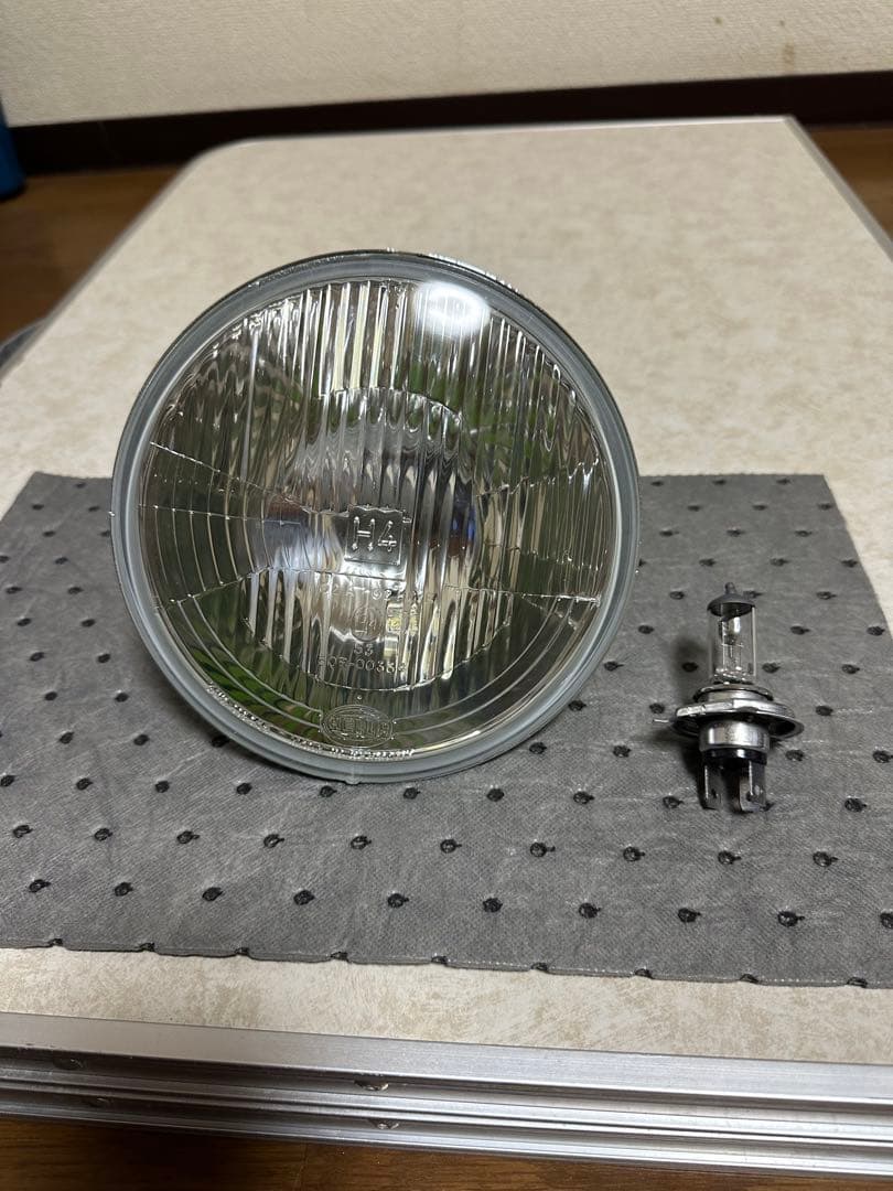 7インチヘッドライト一式とサービス品　バイク用