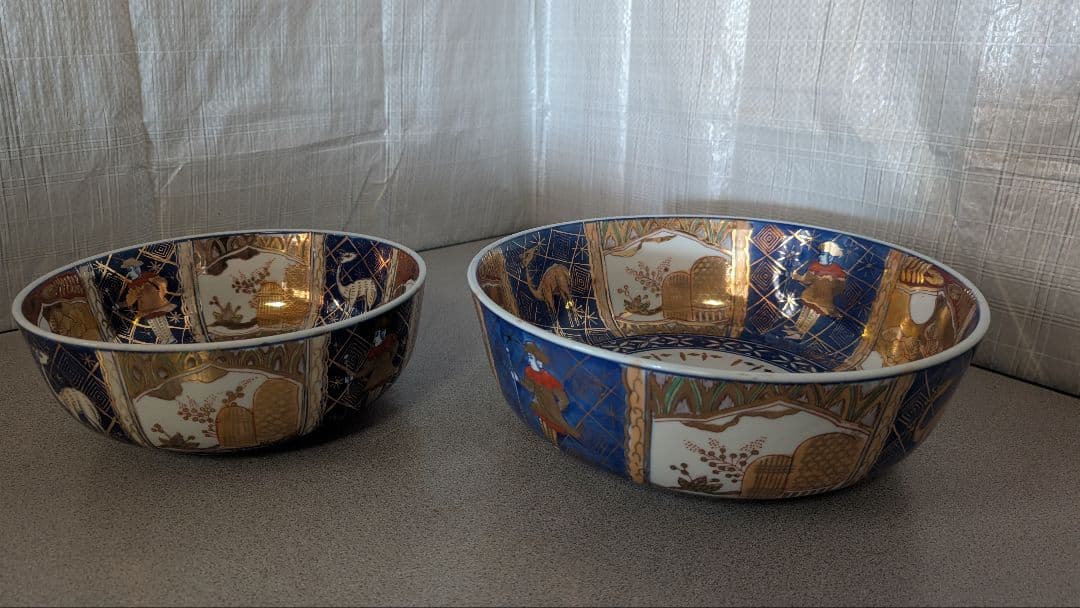 青と金の装飾 陶器ボウル2つセット