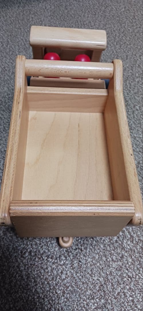 ニック はたらくくるま ダンプカー 木製 ドイツ