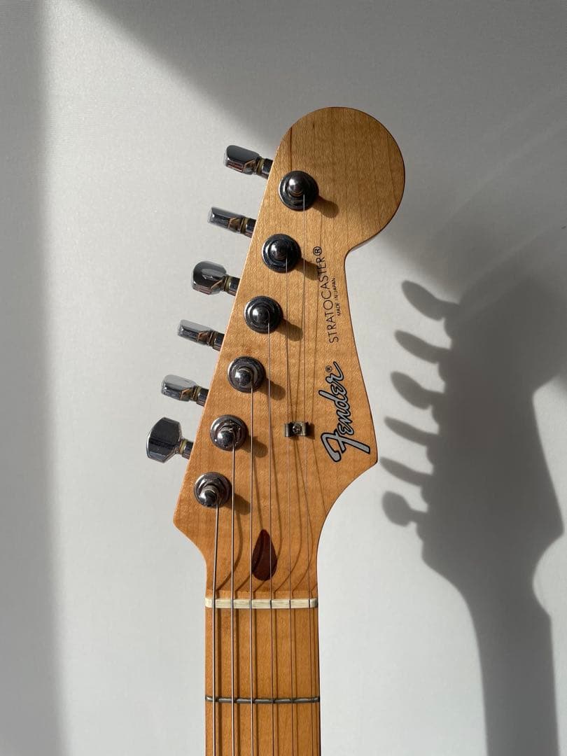 【希少カラー】Fender Japan ストラトキャスター Oシリアル LPB