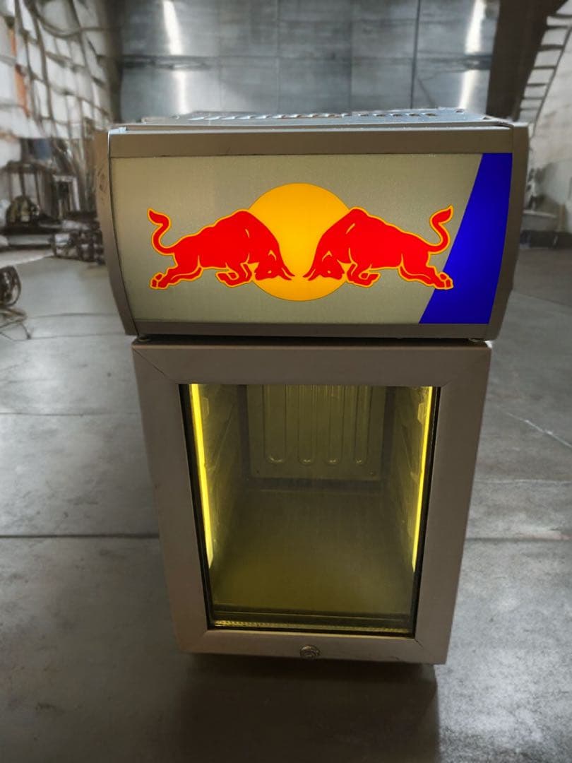 Red Bull レッドブル　冷蔵庫 11/25まで