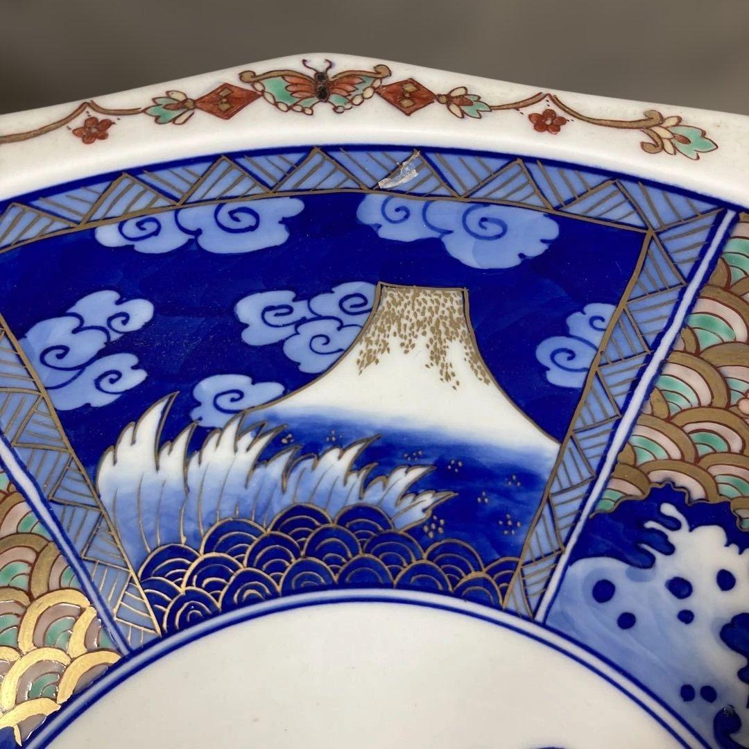 【古伊万里文】古伊万里の伝統　日本の名窯　染錦六方割富士波蝶山水絵　十二角大深鉢