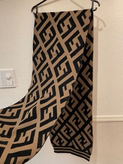 ア*ム様 【正規品】 FENDI フェンディ マフラー