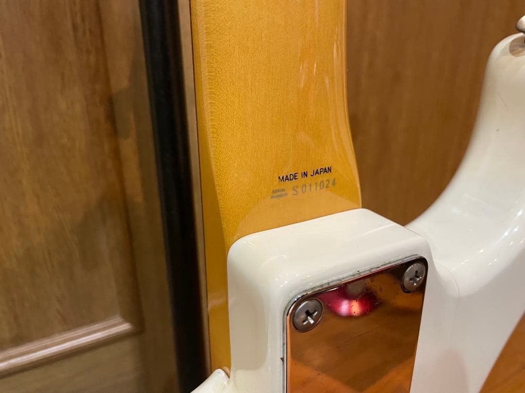 Fender Japanストラト オリンピックホワイト マッチングヘッド