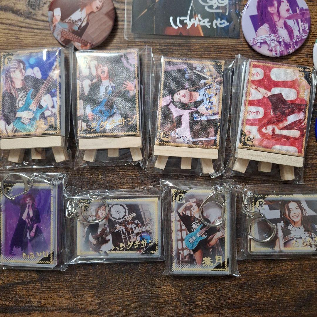 NEMOPHILA 　缶バッジ　キーホルダー　ミニキャンバスボード　写真