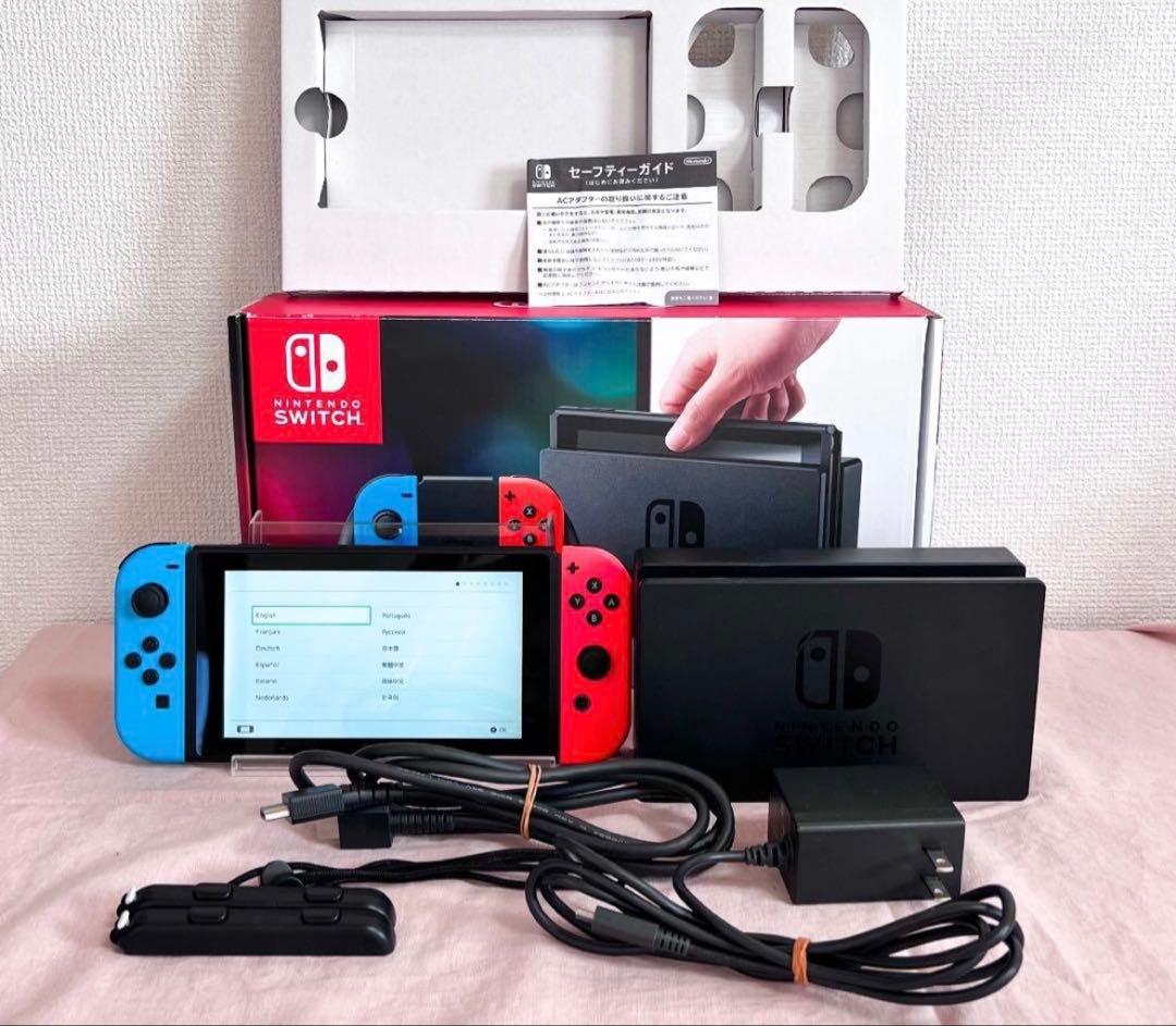 Nintendo Switch 本体ネオンブルー/ネオンレ ッド　ジョイコン付き