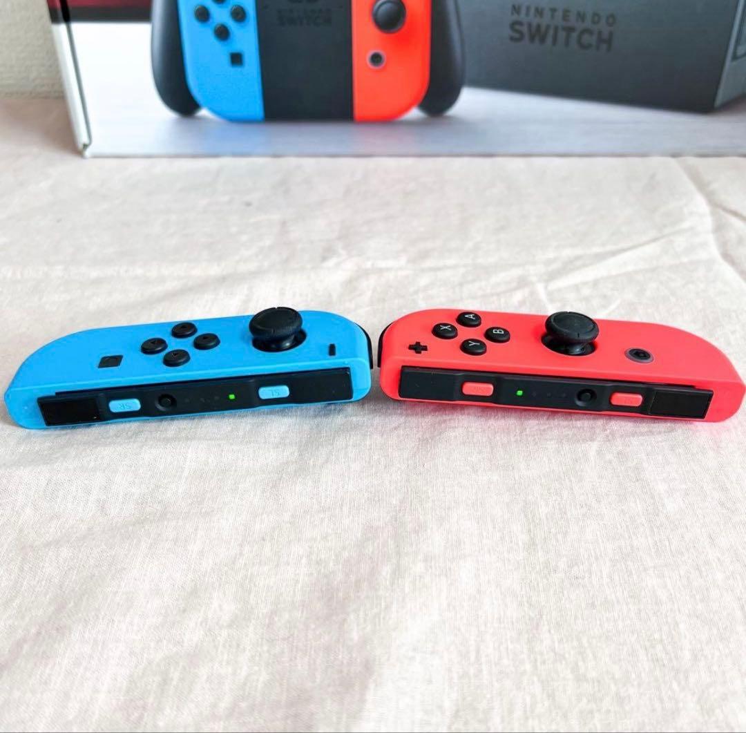 Nintendo Switch 本体ネオンブルー/ネオンレ ッド　ジョイコン付き