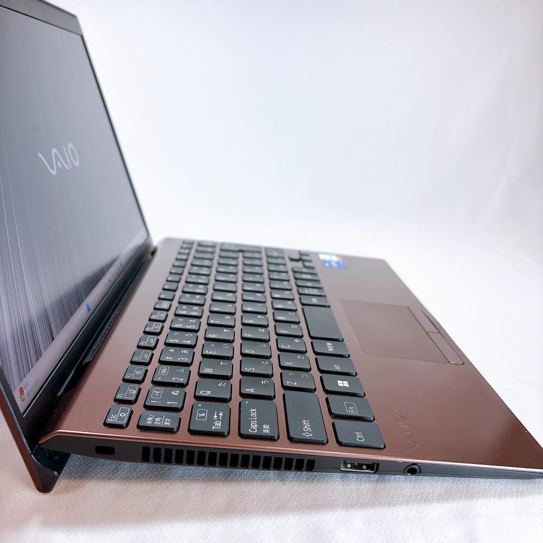 ★超軽量880g★12.5インチ VAIO SX12法人モデル 16GB 902
