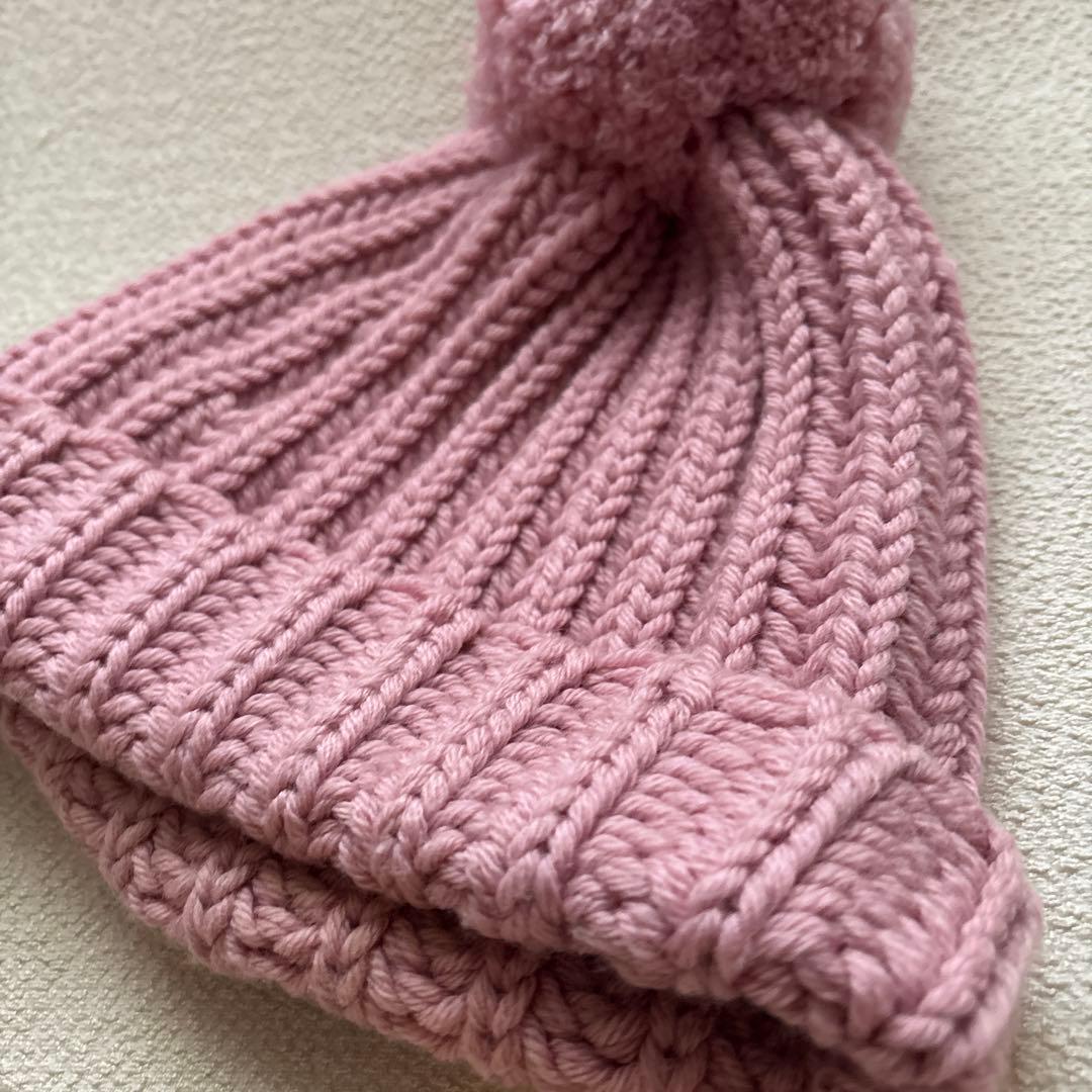 GUCCI ポンポン付きニット帽 ピンク