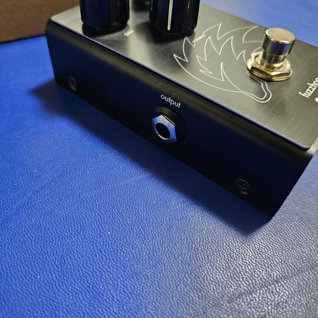 【美品】fuzzhog ギターエフェクター ライムトーンオーディオ