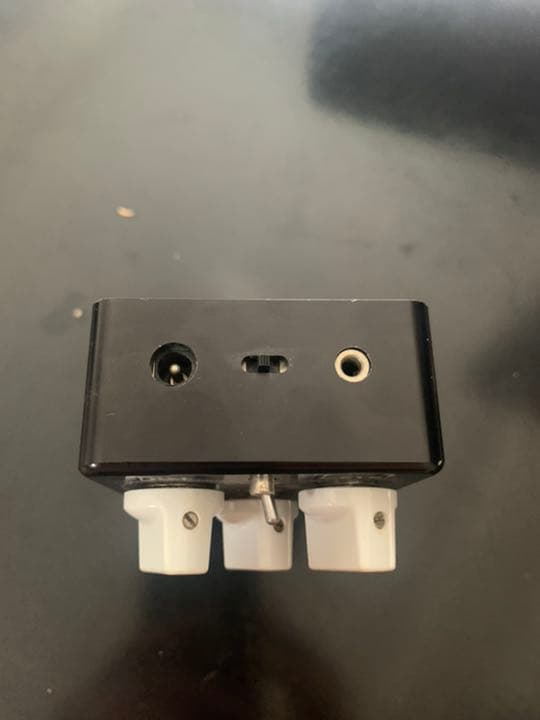 Suhr / Riot Distortion 限定黒色 (レア)