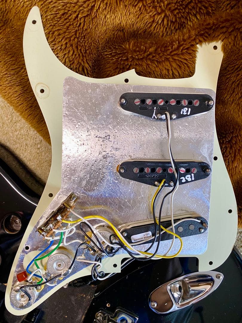 ☆実戦向き良品☆Fender ストラトキャスター☆MOD☆セミハードケース付☆