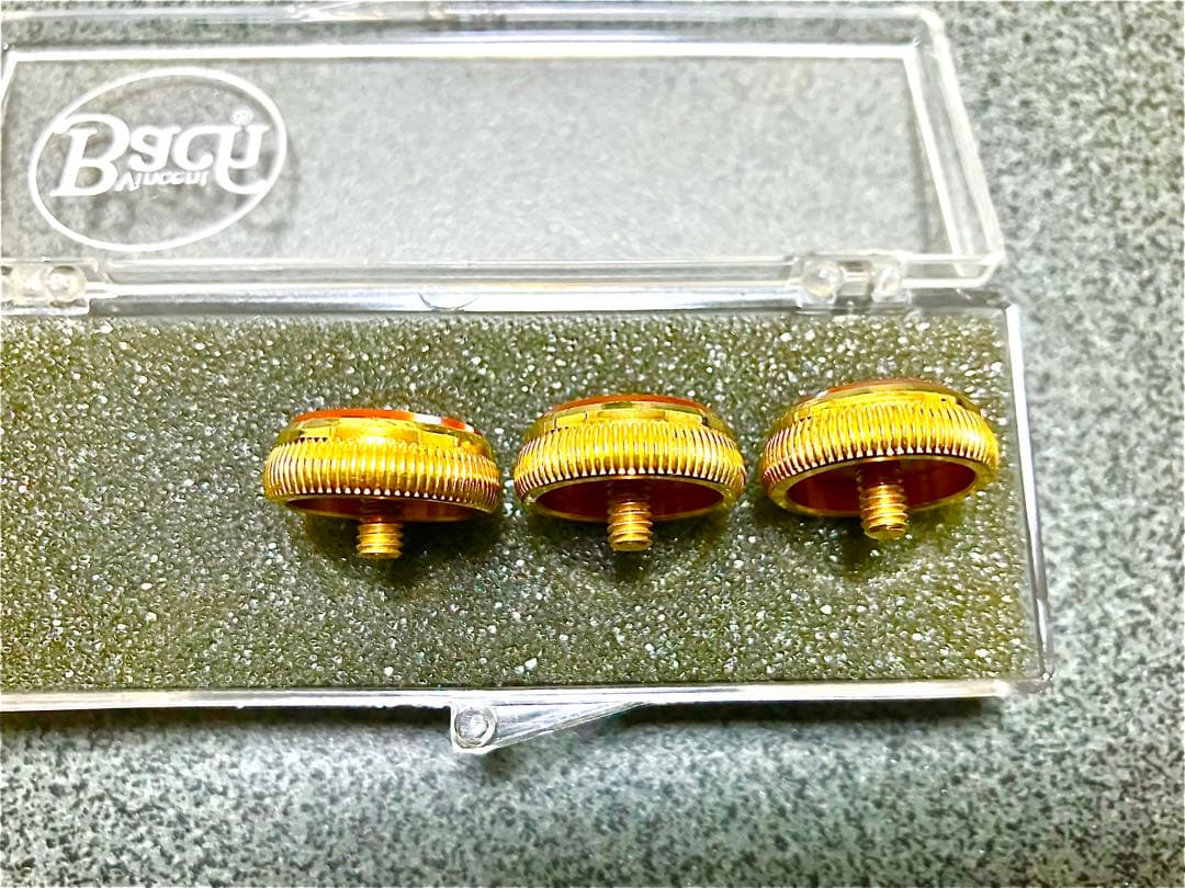 Bachバック　トランペット　純正ピストンボタン　赤メノウ　金メッキ　GP